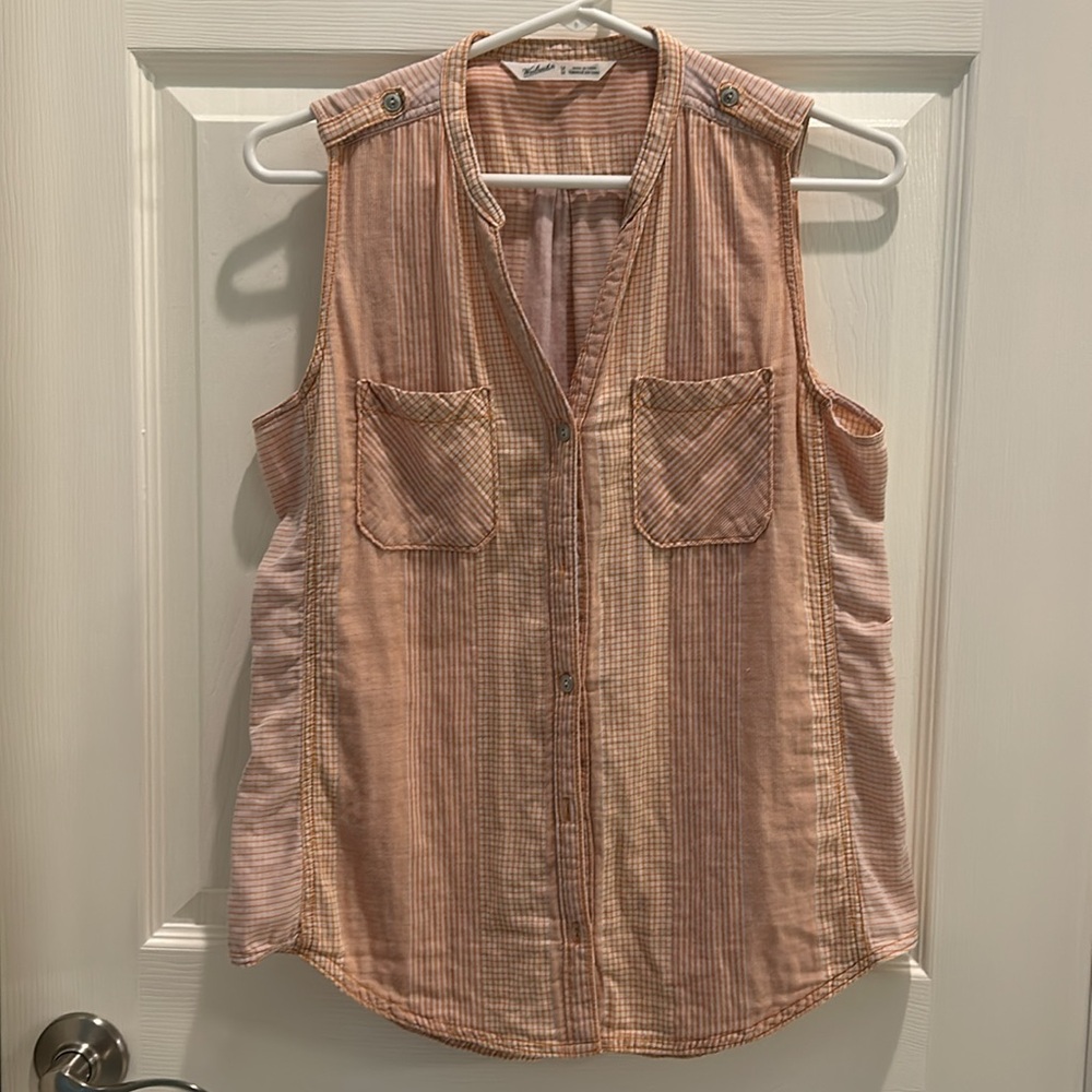 Woolrich Sleeveless Button Top Size M